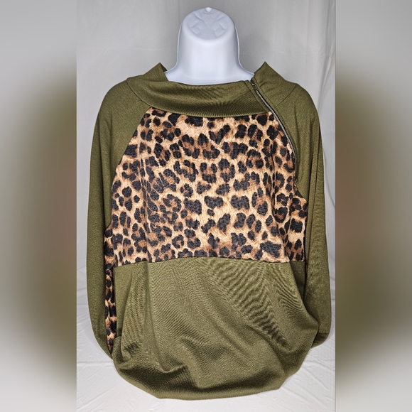 NWOT Women's Bibi Olive French Terry Pullover w/Leopard Detail XL - Picture 2 of 6